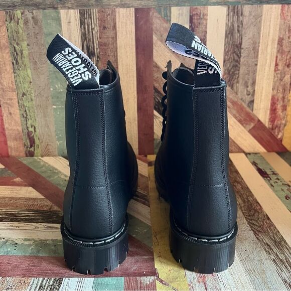 Vegetarian Shoes Boulder Boots w/Airseal Town Sole NWOB Womens Black Size 8 - Picture 8 of 10